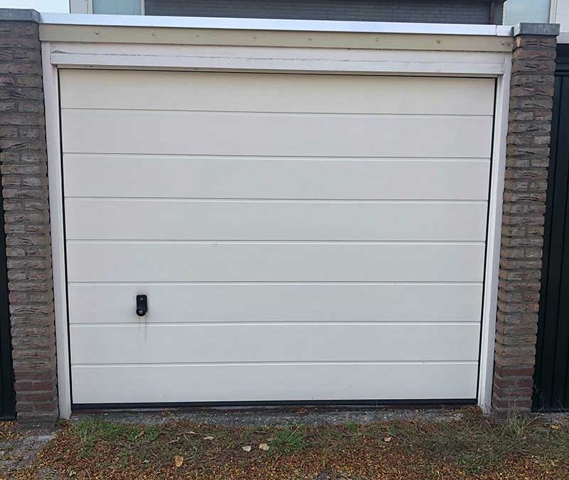 Sectionaal garagedeur wit